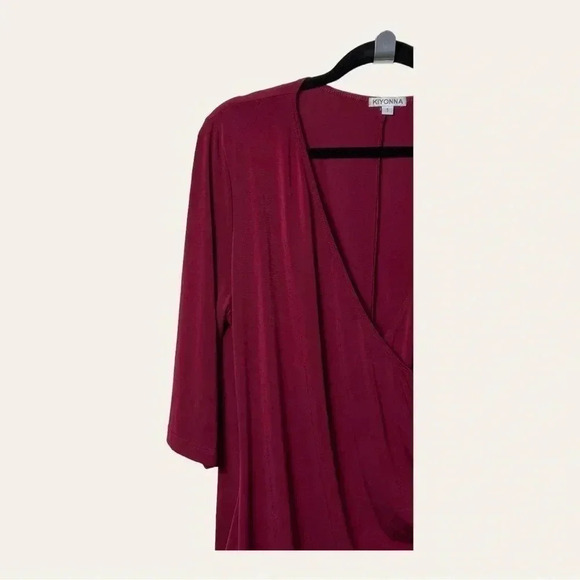 0457W. KIYONNA WRAP MIDI DRESS MAROON IN COLOR SIZE 1 (1X) RUFFLES 3/4 SLEEVES - Picture 3 of 9